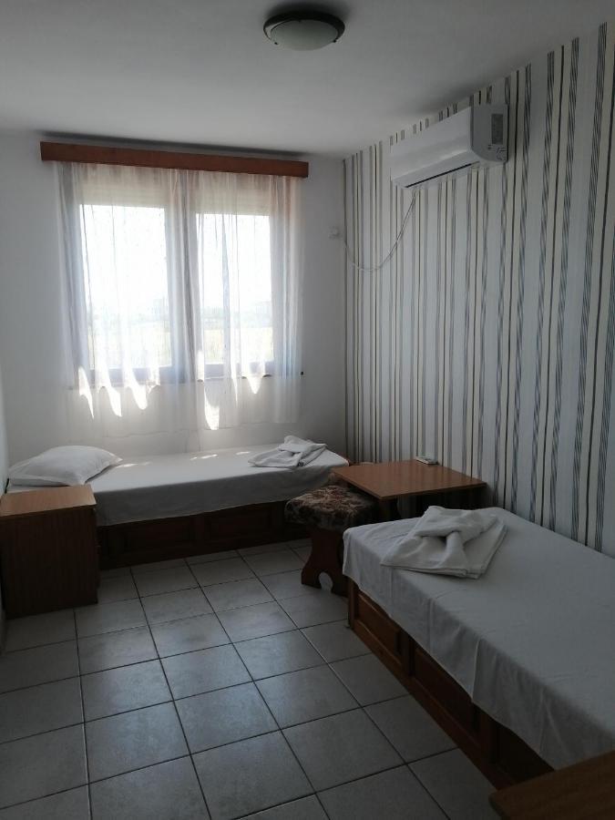 Ianakiev Guest House Черноморец Экстерьер фото